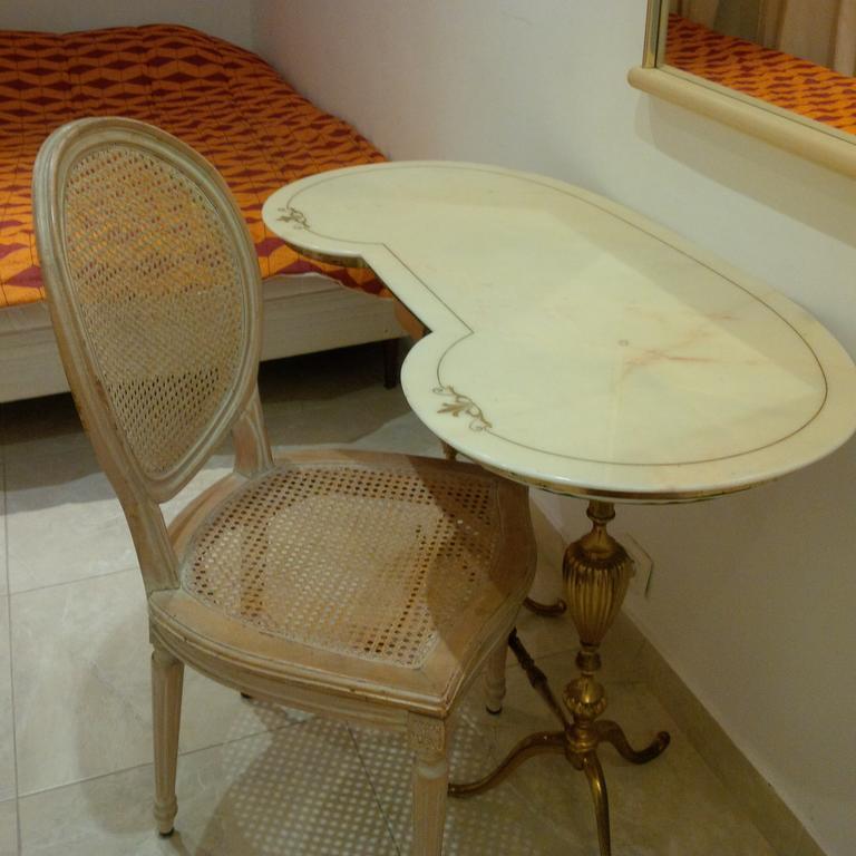 Cannes Privat Residence Holiday Apartments Rum bild